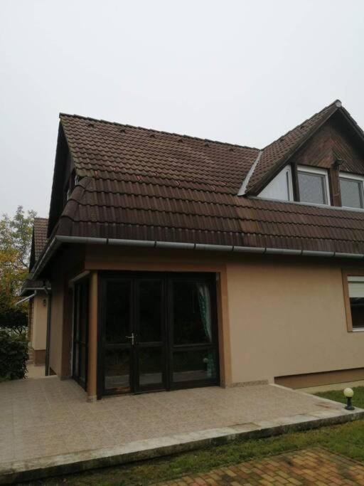 Siofoki Nyaralohaz Villa Exteriör bild